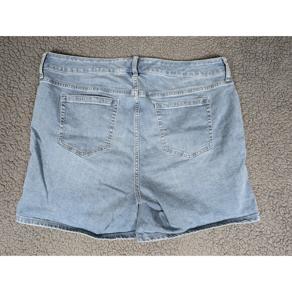 Torrid Jean Shorts Womens Size 16 Blue Denim Cotton Pockets Mid Rise Mid Short - Picture 4 of 10
